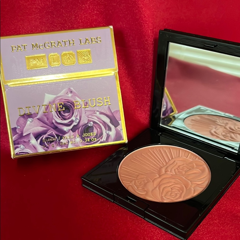 Pat McGrath Divine Blush - Purple and Gold